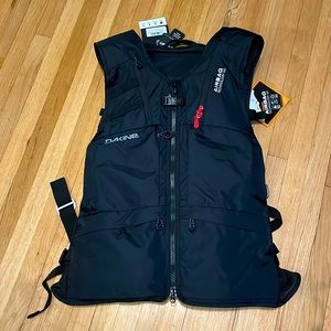 Dakine Poacher RAS Vest, L/XL, NWT